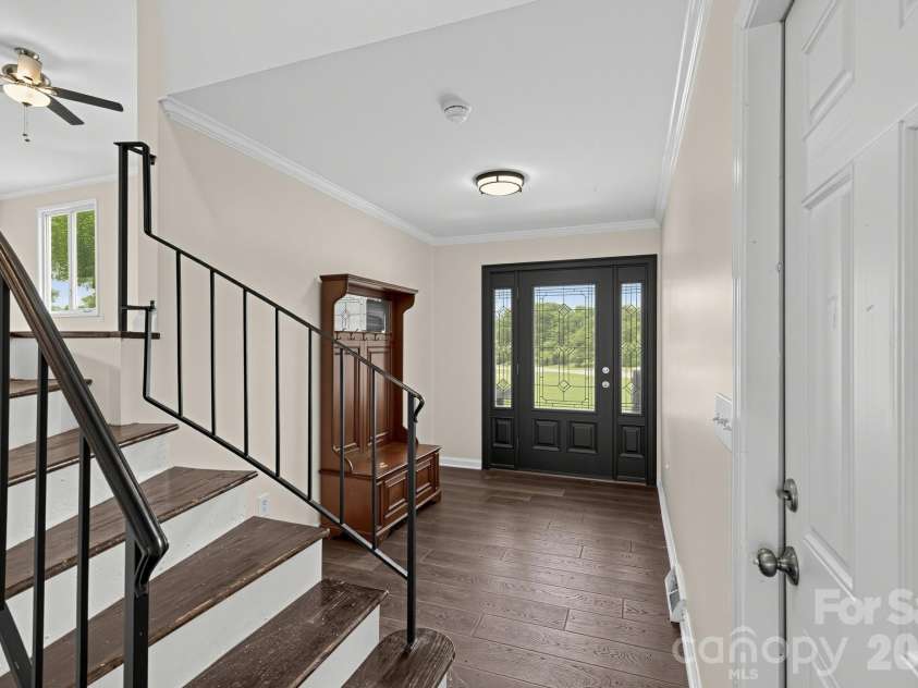 1206 Three Bridges Road, Easley, SC 29642.  MLS# CAR4430435, YatesRealty ID 55311. 