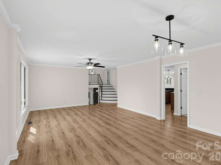 1206 Three Bridges Road, Easley, SC 29642.  MLS# CAR4430435, YatesRealty ID 55311. 