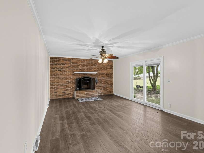 1206 Three Bridges Road, Easley, SC 29642.  MLS# CAR4430435, YatesRealty ID 55311. 