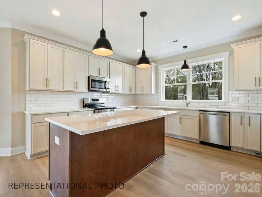 1079 Pageland White Store Road, Pageland, SC 29728.  MLS# CAR4431902, YatesRealty ID 55312. Kitchen