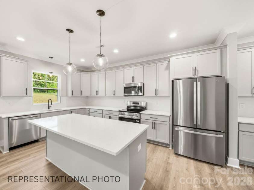 1061 Pageland White Store Road, Pageland, SC 29728.  MLS# CAR4431901, YatesRealty ID 55313. Kitchen