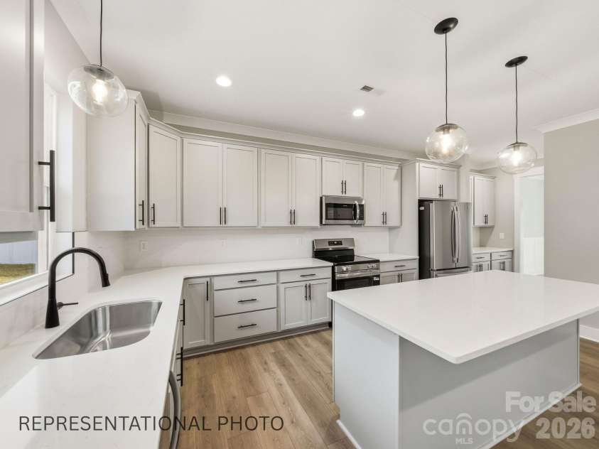1061 Pageland White Store Road, Pageland, SC 29728.  MLS# CAR4431901, YatesRealty ID 55313. Kitchen