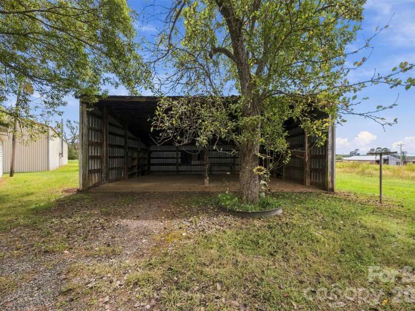 2925 Fallston Waco Road, Shelby, NC 28150.  MLS# CAR4430911, YatesRealty ID 55314. 2 car carport