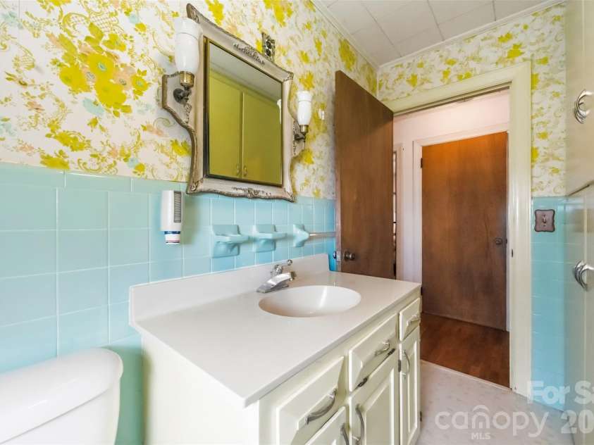 2925 Fallston Waco Road, Shelby, NC 28150.  MLS# CAR4430911, YatesRealty ID 55314. Another view of full bathroom