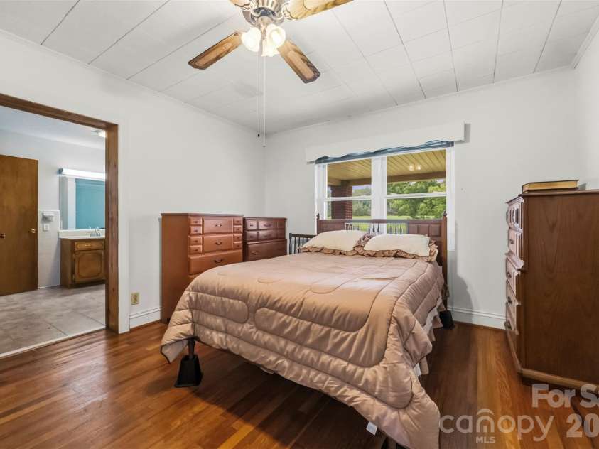 2925 Fallston Waco Road, Shelby, NC 28150.  MLS# CAR4430911, YatesRealty ID 55314. Bedroom #2 has direct access to the second bathroom.