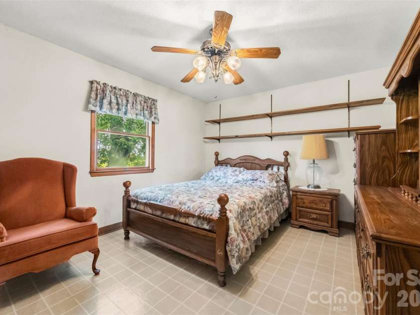 2925 Fallston Waco Road, Shelby, NC 28150.  MLS# CAR4430911, YatesRealty ID 55314. Bonus Room #2