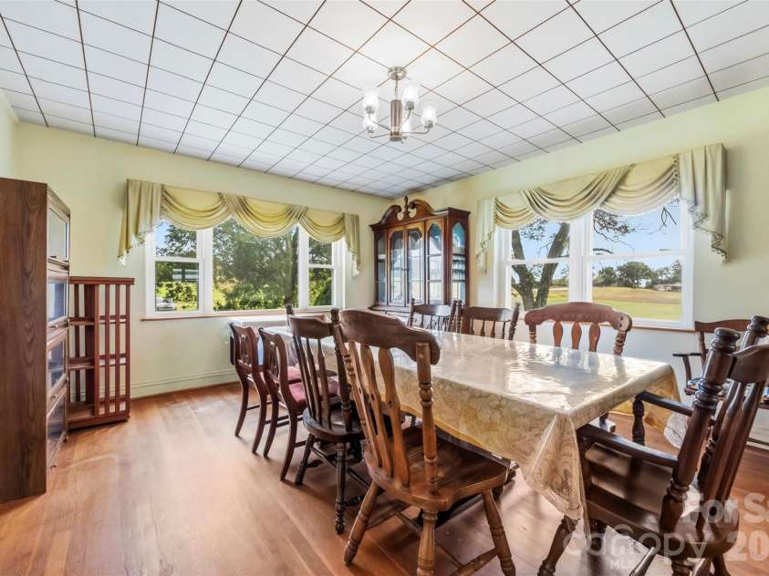 2925 Fallston Waco Road, Shelby, NC 28150.  MLS# CAR4430911, YatesRealty ID 55314. Huge dining room with tons of natural light!