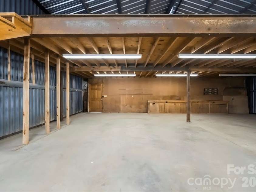 2925 Fallston Waco Road, Shelby, NC 28150.  MLS# CAR4430911, YatesRealty ID 55314. Ready for your next project