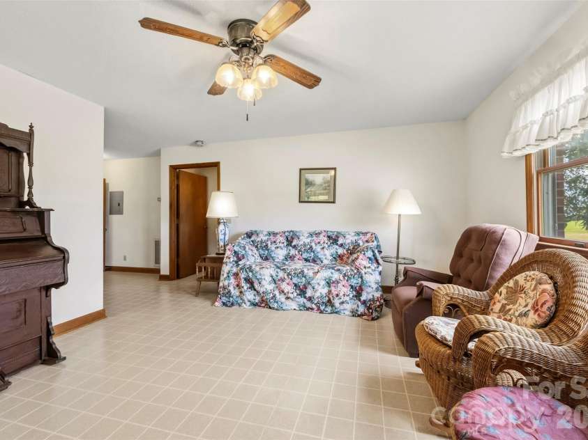 2925 Fallston Waco Road, Shelby, NC 28150.  MLS# CAR4430911, YatesRealty ID 55314. View #2 of den
