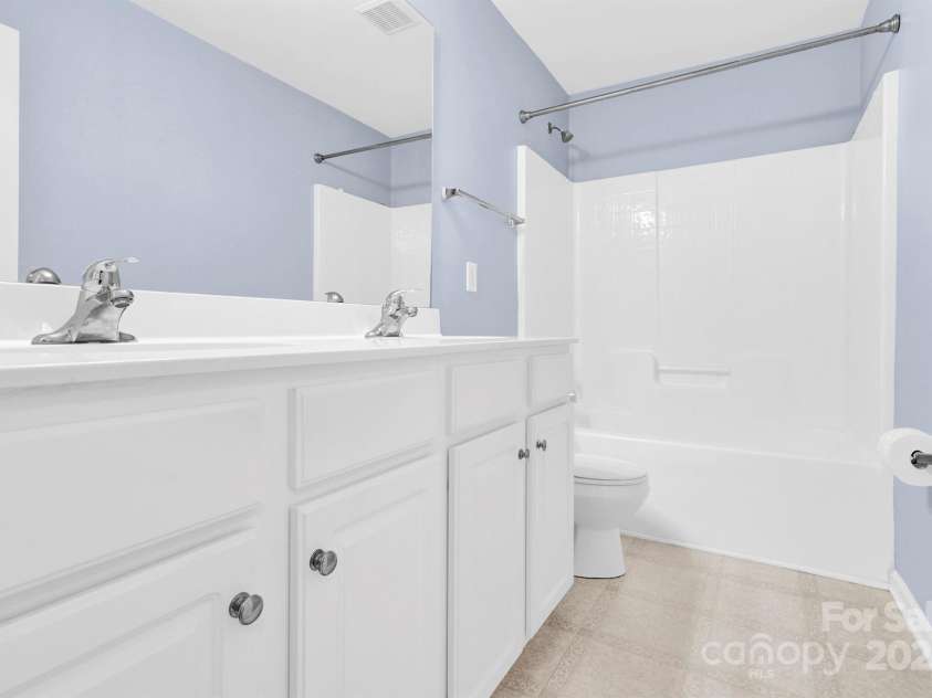 2125 Arbor Vista Drive, Charlotte, NC 28262.  MLS# CAR4243043, YatesRealty ID 5532. 