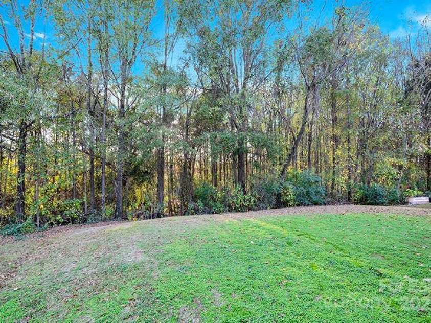 2125 Arbor Vista Drive, Charlotte, NC 28262.  MLS# CAR4243043, YatesRealty ID 5532. Privacy in backyard