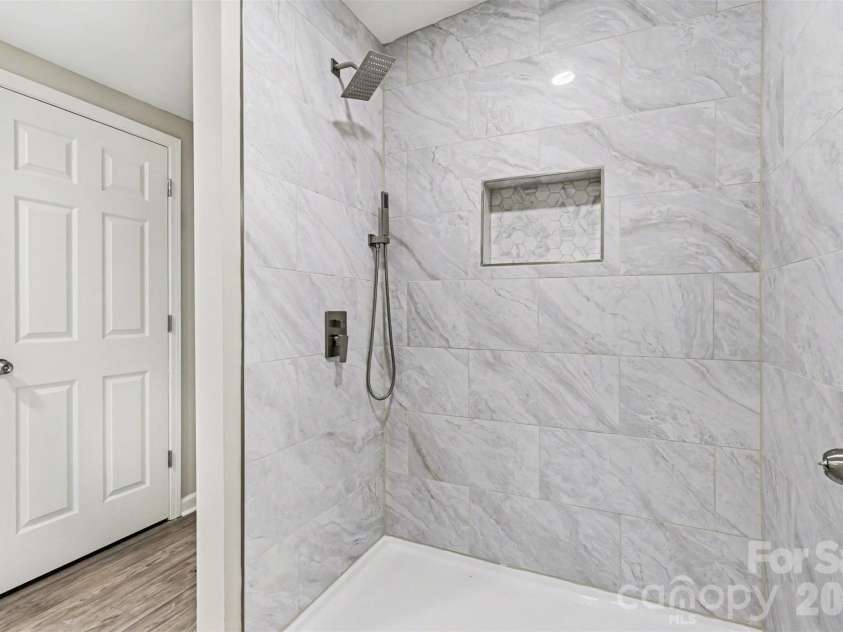 5050 Park Creek Drive, Mount Holly, NC 28120.  MLS# CAR4355230, YatesRealty ID 5532. 