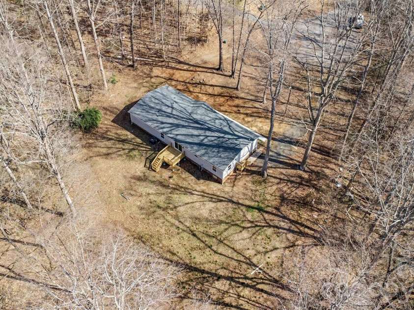 5050 Park Creek Drive, Mount Holly, NC 28120.  MLS# CAR4355230, YatesRealty ID 5532. 