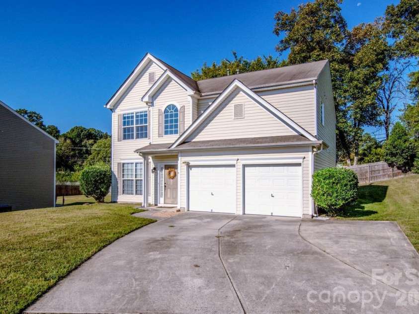 5924 Barefoot Lane, Concord, NC 28025.  MLS# CAR4431452, YatesRealty ID 55321. 