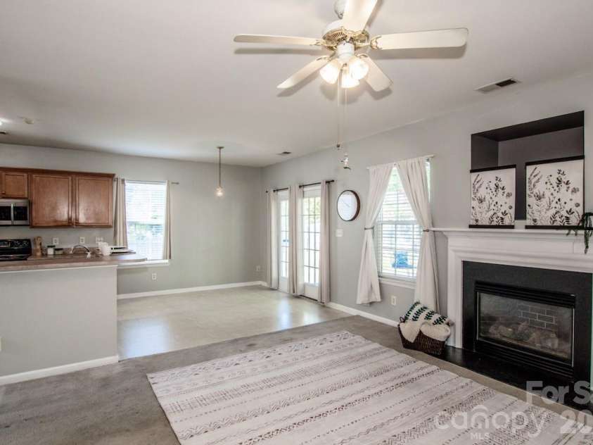 5924 Barefoot Lane, Concord, NC 28025.  MLS# CAR4431452, YatesRealty ID 55321. 