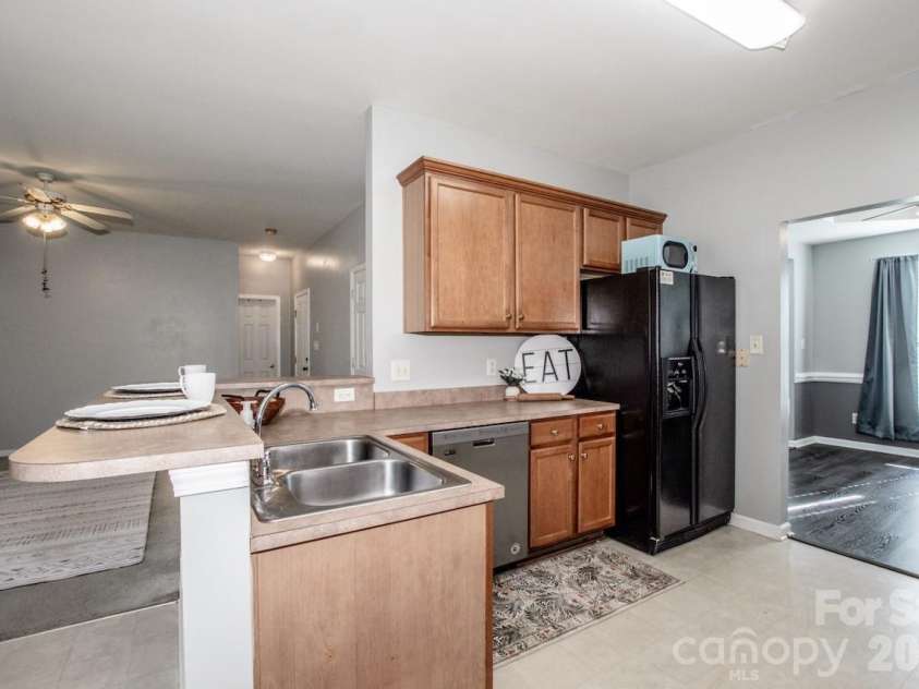 5924 Barefoot Lane, Concord, NC 28025.  MLS# CAR4431452, YatesRealty ID 55321. 