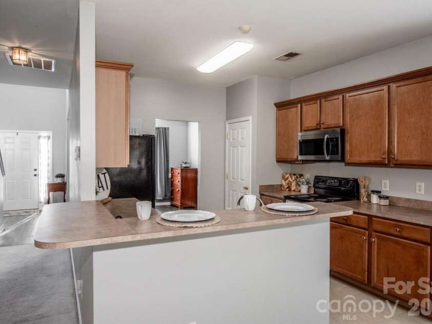 5924 Barefoot Lane, Concord, NC 28025.  MLS# CAR4431452, YatesRealty ID 55321. 