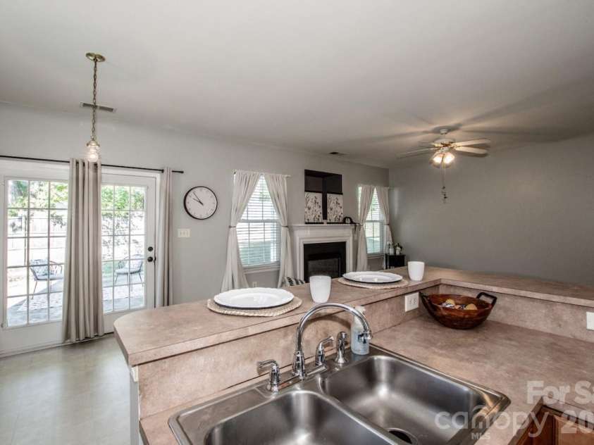 5924 Barefoot Lane, Concord, NC 28025.  MLS# CAR4431452, YatesRealty ID 55321. 