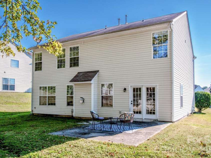 5924 Barefoot Lane, Concord, NC 28025.  MLS# CAR4431452, YatesRealty ID 55321. 
