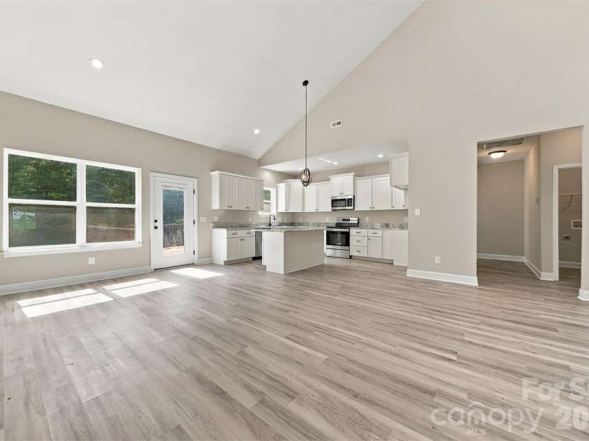 189 Sweet Cherry Lane, Stony Point, NC 28678.  MLS# CAR4432612, YatesRealty ID 55322. 