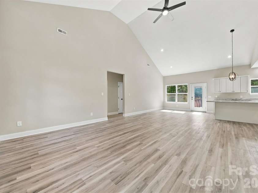 189 Sweet Cherry Lane, Stony Point, NC 28678.  MLS# CAR4432612, YatesRealty ID 55322. 