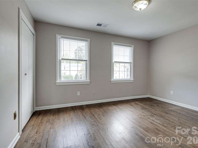 311 Wakefield Road, Charlotte, NC 28209.  MLS# CAR4432592, YatesRealty ID 55331. 