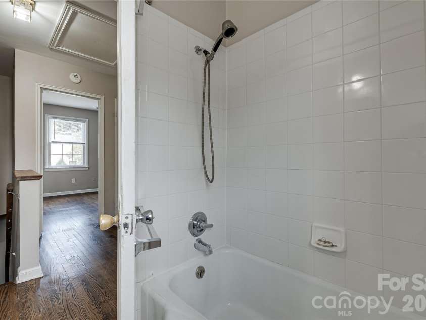 311 Wakefield Road, Charlotte, NC 28209.  MLS# CAR4432592, YatesRealty ID 55331. 