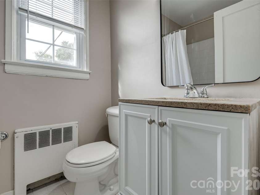 311 Wakefield Road, Charlotte, NC 28209.  MLS# CAR4432592, YatesRealty ID 55331. 
