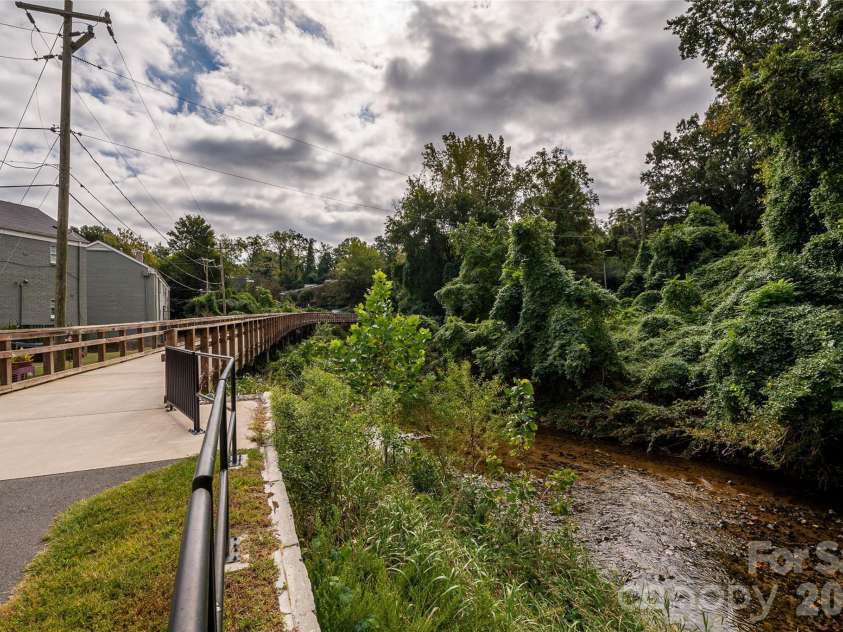 311 Wakefield Road, Charlotte, NC 28209.  MLS# CAR4432592, YatesRealty ID 55331. 