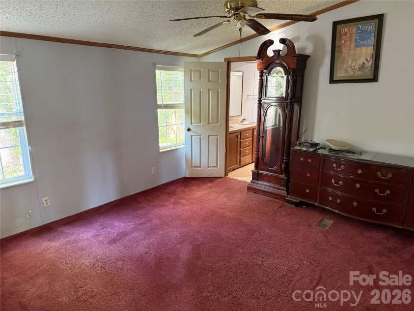 142 Forest Grove Drive, Statesville, NC 28625.  MLS# CAR4431257, YatesRealty ID 55332. 