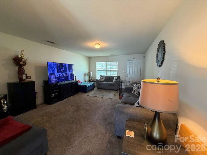 5608 Graypark Drive, Charlotte, NC 28269.  MLS# CAR4431769, YatesRealty ID 55336. 