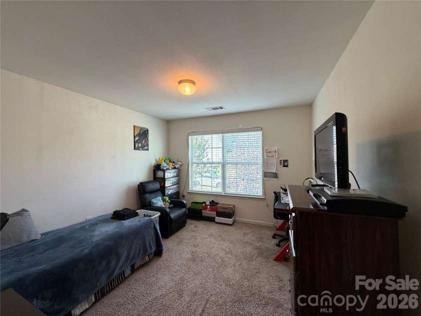 5608 Graypark Drive, Charlotte, NC 28269.  MLS# CAR4431769, YatesRealty ID 55336. 