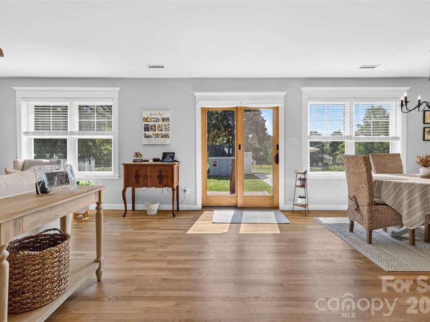 171 Pleasant Drive, Statesville, NC 28677.  MLS# CAR4431755, YatesRealty ID 55338. Open Floorplan