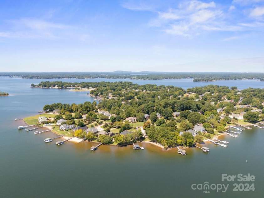204 Knoxview Lane, Mooresville, NC 28117.  MLS# CAR4154084, YatesRealty ID 5534. Back faces West for the incredible Lake Norman Sunsets!