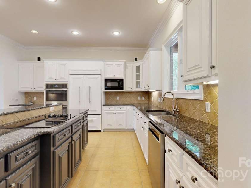 204 Knoxview Lane, Mooresville, NC 28117.  MLS# CAR4154084, YatesRealty ID 5534. Freshly painted.