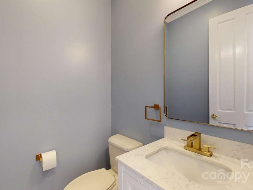 204 Knoxview Lane, Mooresville, NC 28117.  MLS# CAR4154084, YatesRealty ID 5534. Powder room