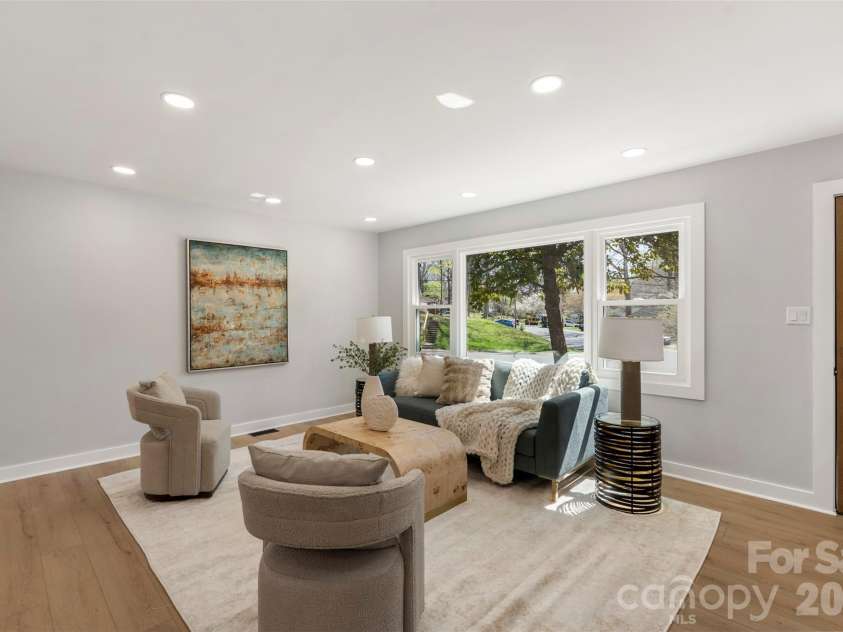 4935 Kistler Avenue, Charlotte, NC 28205.  MLS# CAR4359391, YatesRealty ID 5534. 