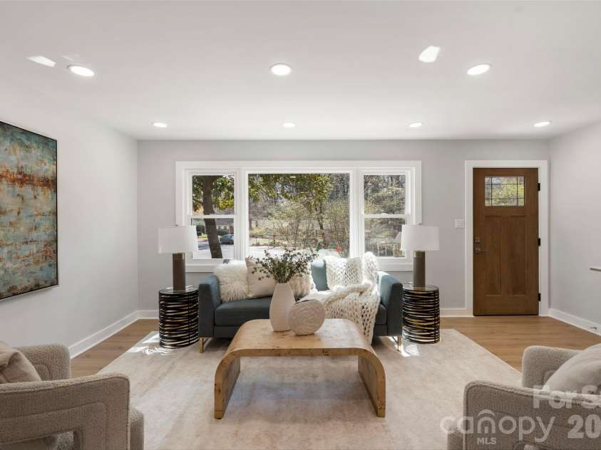 4935 Kistler Avenue, Charlotte, NC 28205.  MLS# CAR4359391, YatesRealty ID 5534. 