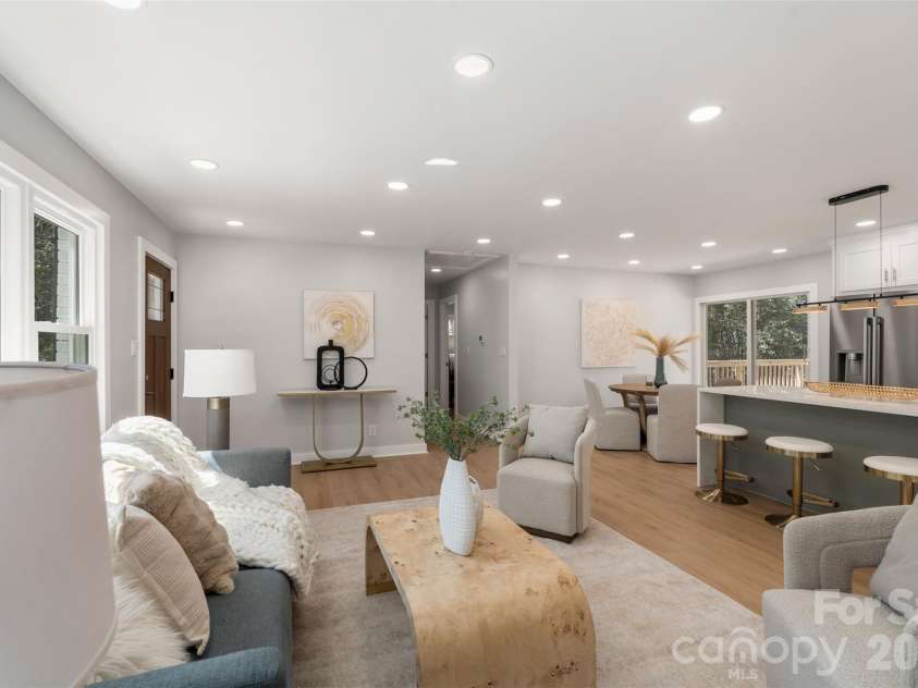 4935 Kistler Avenue, Charlotte, NC 28205.  MLS# CAR4359391, YatesRealty ID 5534. 