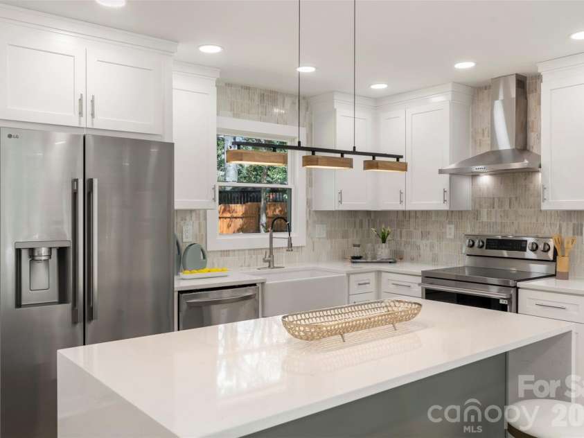 4935 Kistler Avenue, Charlotte, NC 28205.  MLS# CAR4359391, YatesRealty ID 5534. 