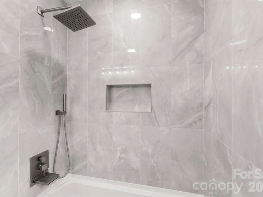 4935 Kistler Avenue, Charlotte, NC 28205.  MLS# CAR4359391, YatesRealty ID 5534. 