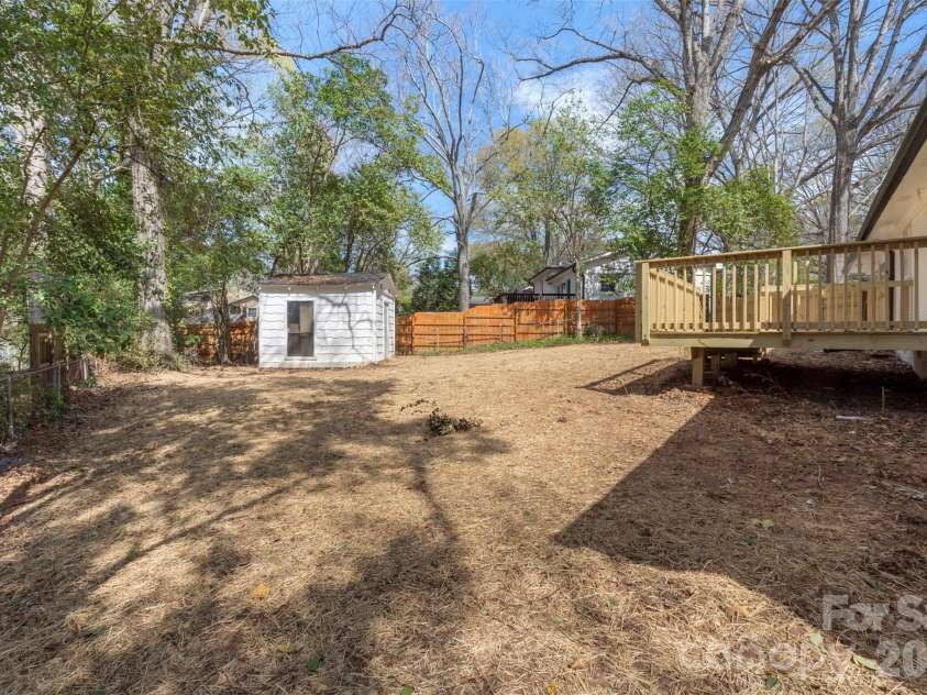 4935 Kistler Avenue, Charlotte, NC 28205.  MLS# CAR4359391, YatesRealty ID 5534. 
