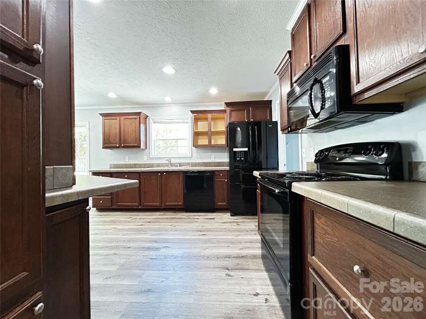 224 Pete Luther Road, Candler, NC 28715.  MLS# CAR4432613, YatesRealty ID 55340. Kitchen