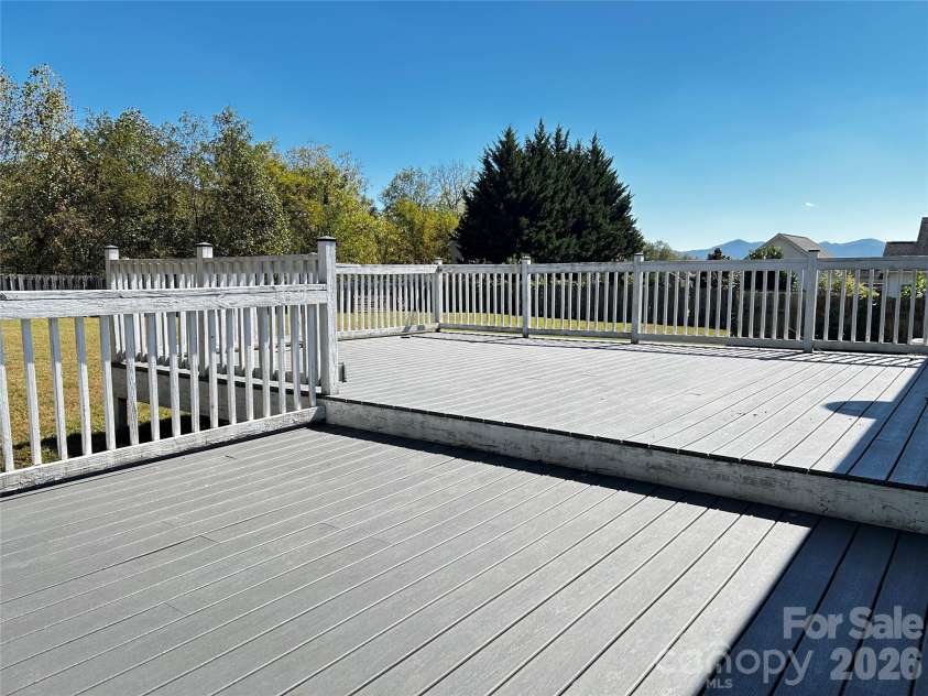 224 Pete Luther Road, Candler, NC 28715.  MLS# CAR4432613, YatesRealty ID 55340. Multi-level decking