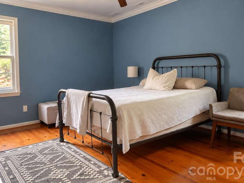 1225 Barden Road, Charlotte, NC 28226.  MLS# CAR4432640, YatesRealty ID 55341. 