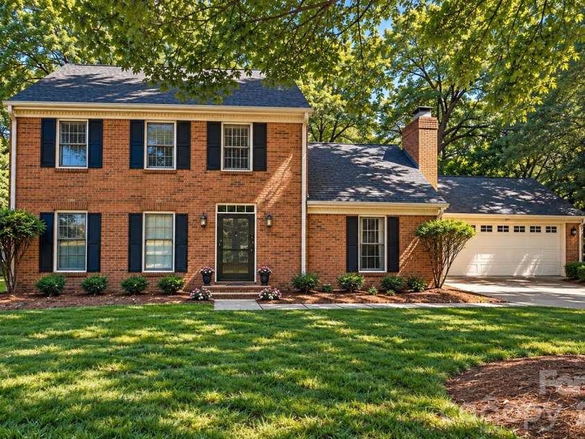 1225 Barden Road, Charlotte, NC 28226.  MLS# CAR4432640, YatesRealty ID 55341. 