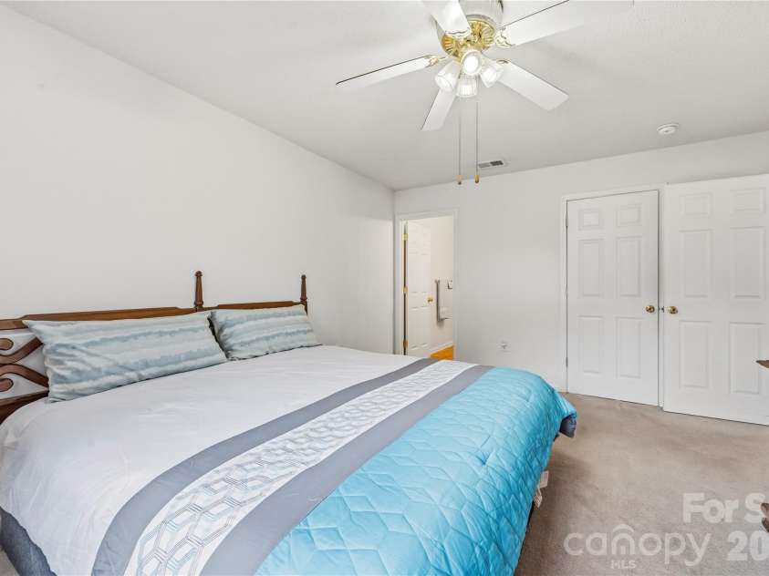 1001 Old Chestnut Way, Cramerton, NC 28032.  MLS# CAR4431972, YatesRealty ID 55342. Large primary bedroom