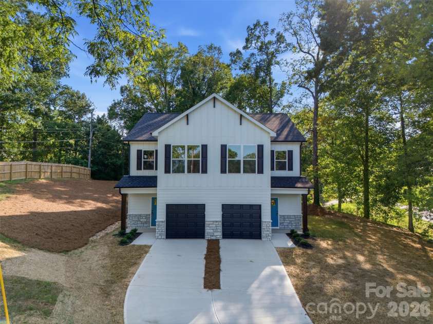 603 Coulwood Drive, Charlotte, NC 28214.  MLS# CAR4432309, YatesRealty ID 55346. 