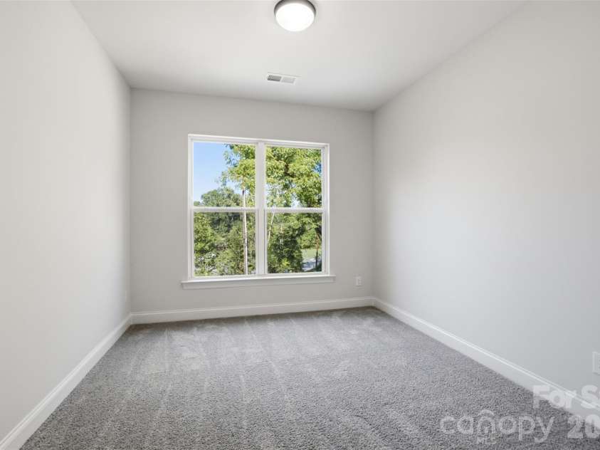 603 Coulwood Drive, Charlotte, NC 28214.  MLS# CAR4432309, YatesRealty ID 55346. 