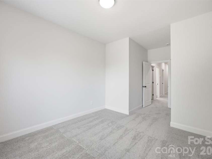 603 Coulwood Drive, Charlotte, NC 28214.  MLS# CAR4432309, YatesRealty ID 55346. 